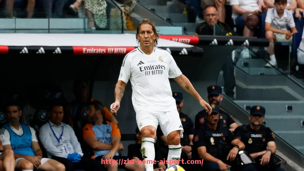 爱体育-法甲马赛与巴黎圣日耳曼对抗史:法甲马赛与巴黎圣日耳曼的经典对抗